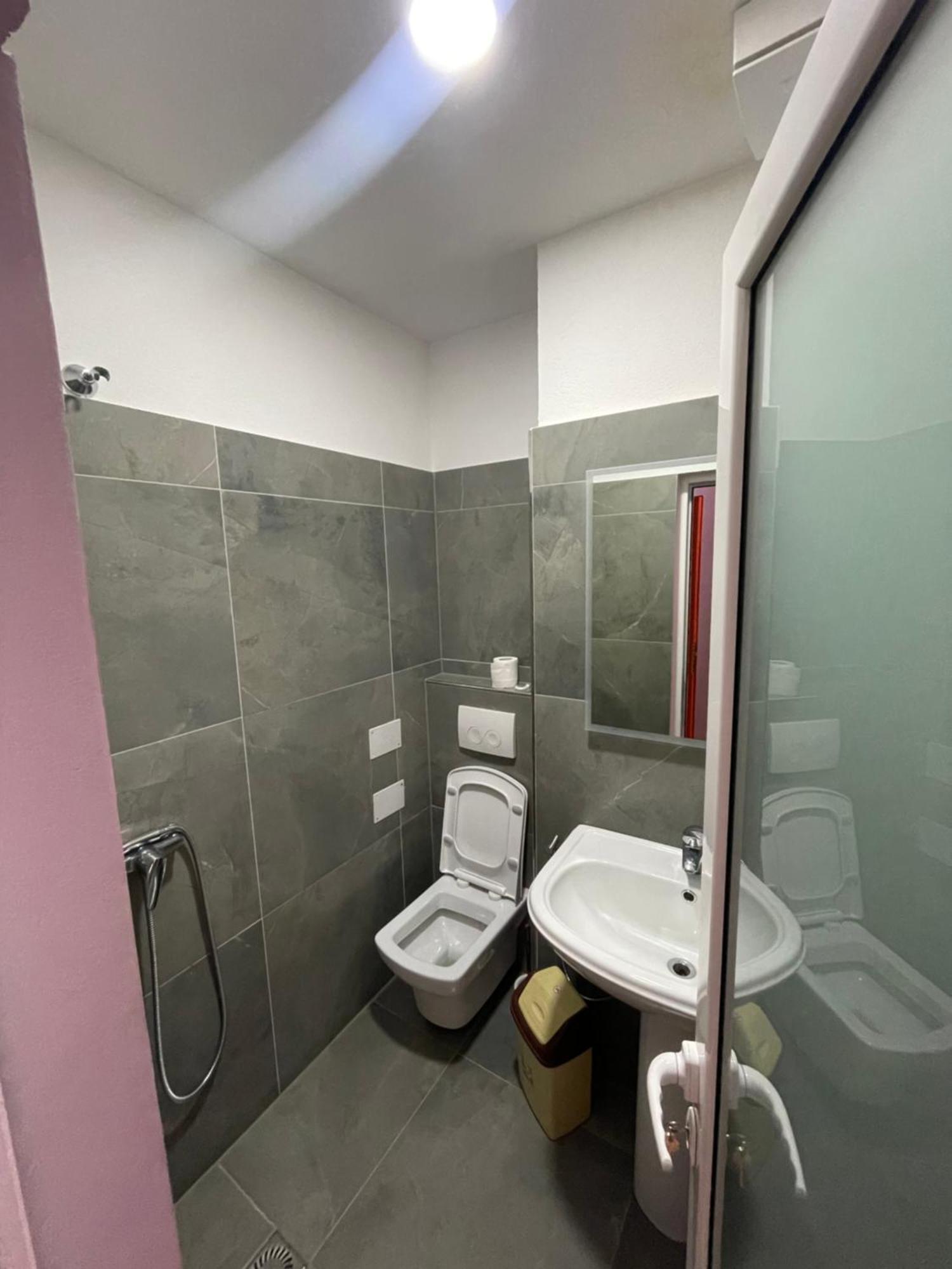 Lura Hotel Fushe-Lure Luaran gambar