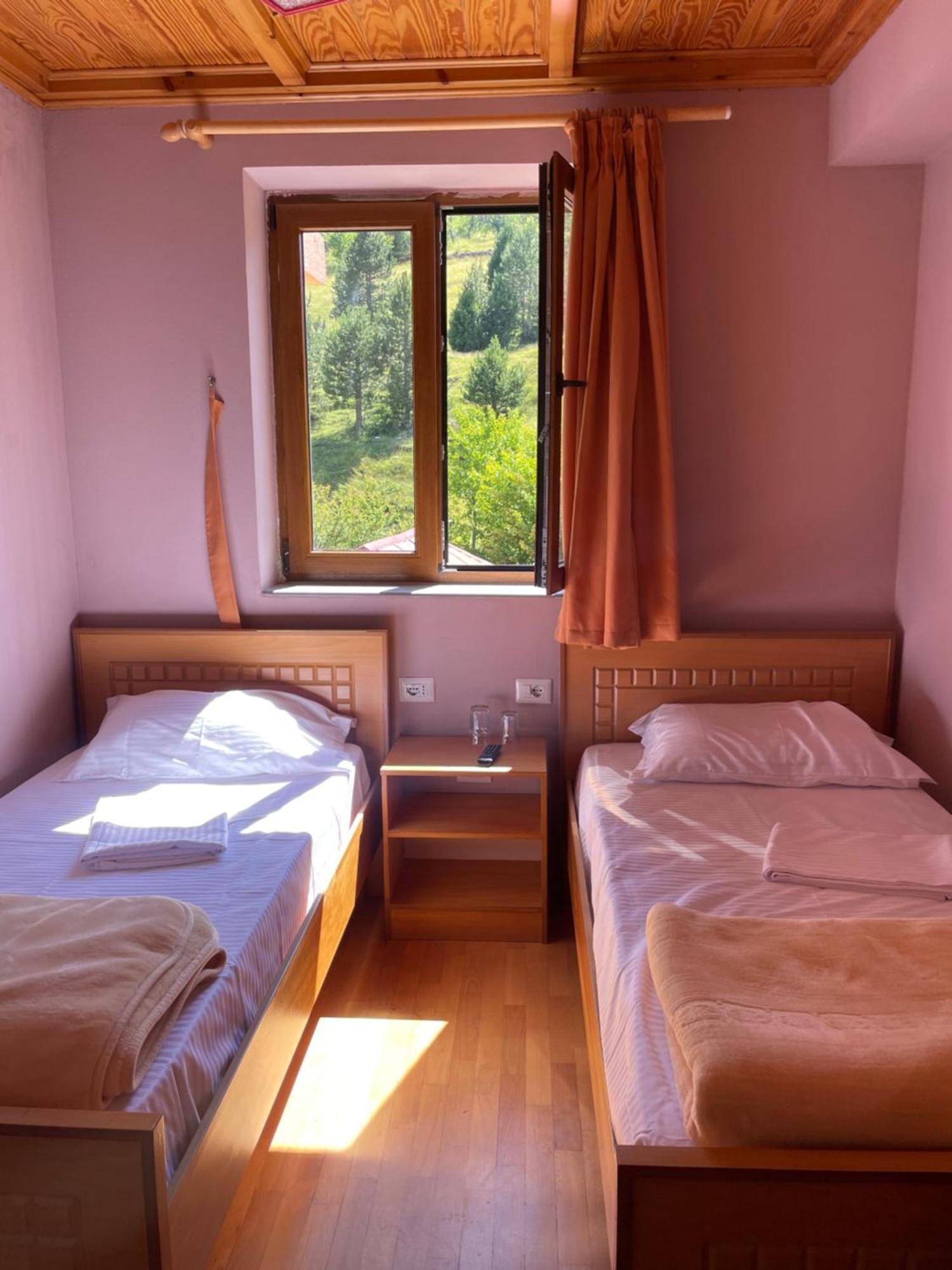 Lura Hotel Fushe-Lure Luaran gambar