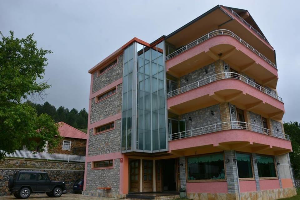 Lura Hotel Fushe-Lure Luaran gambar
